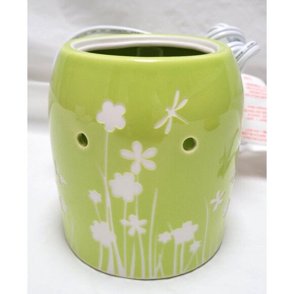 Scentsy MEADOW Mid Size Lime Green Warmer Base Dish w/Bulb #MSW-MDOW Retired - Picture 3 of 16